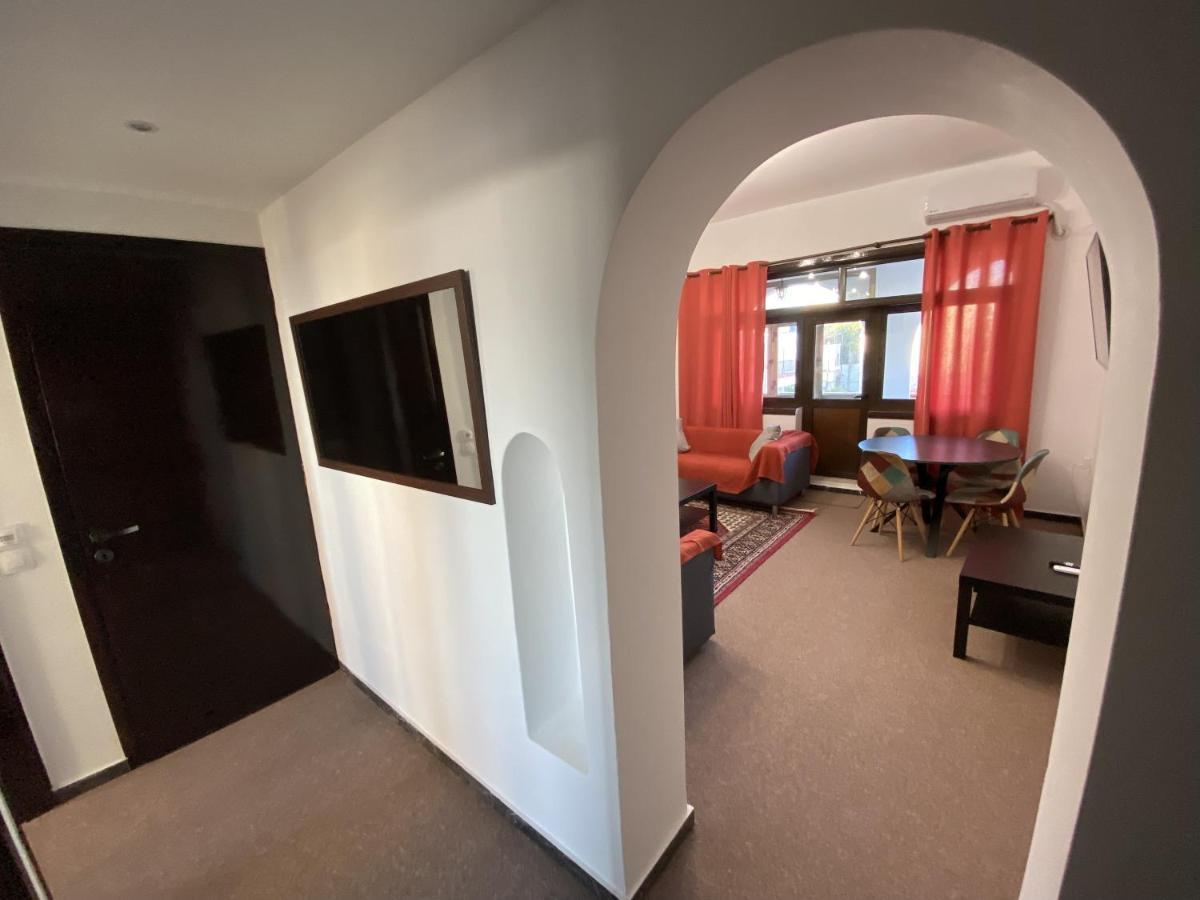 Classic 2 Bedroom Apartment Next To Metro - Marousi Athen Eksteriør billede