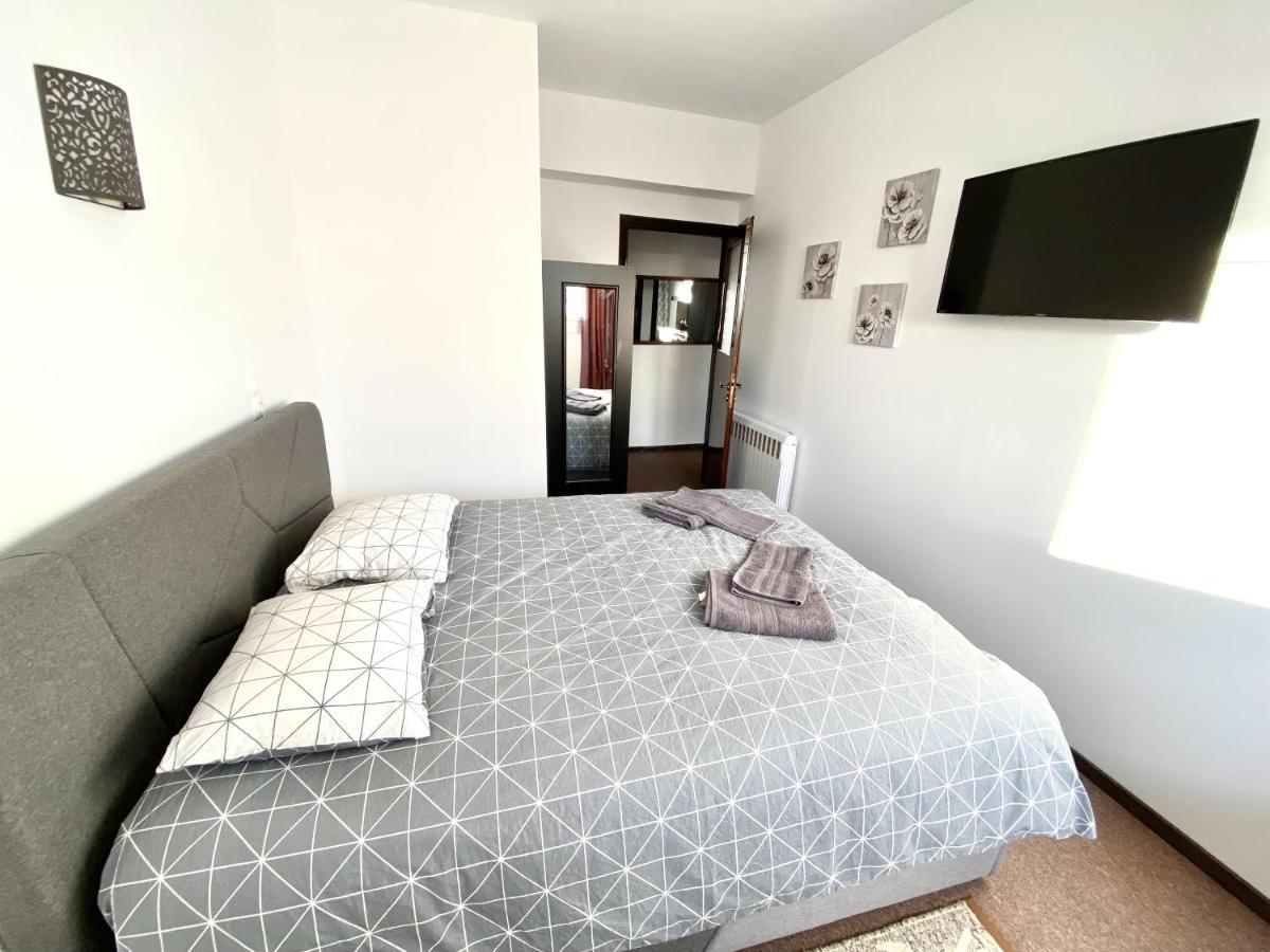 Classic 2 Bedroom Apartment Next To Metro - Marousi Athen Eksteriør billede